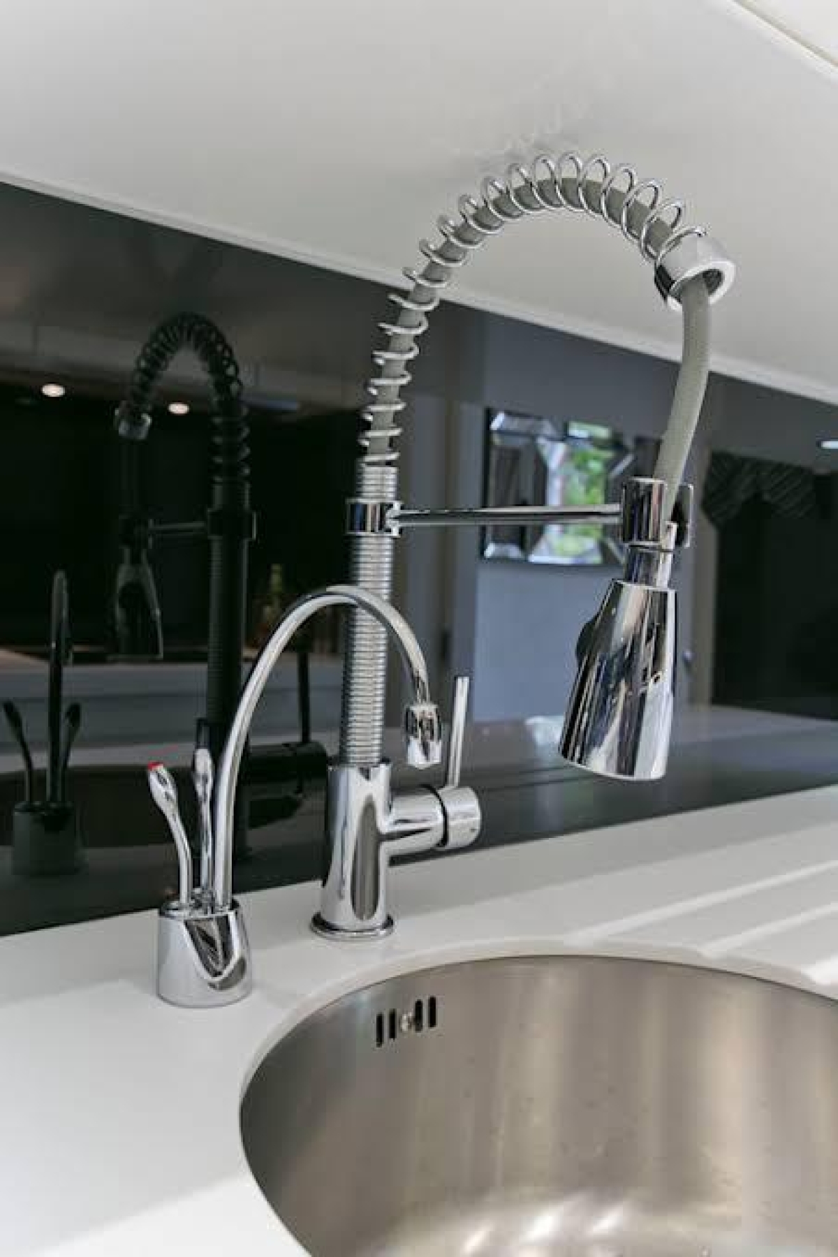 وكيل معتمد للمنتجات السباكة