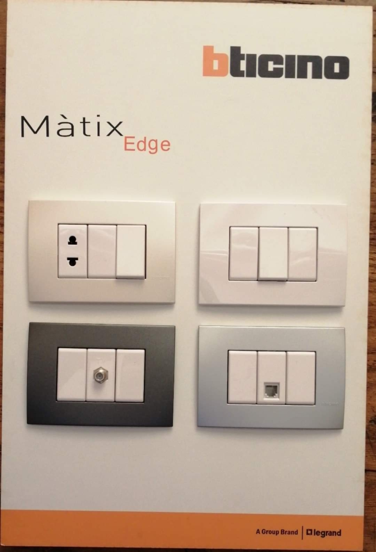 وكيل معتمد للمنتجات الكهربائية